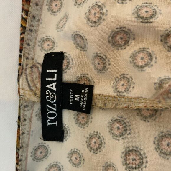 Roz & Ali Brown Patterned Keyhole Neckline Poncho Blouse Size Petite Medium - Picture 12 of 14